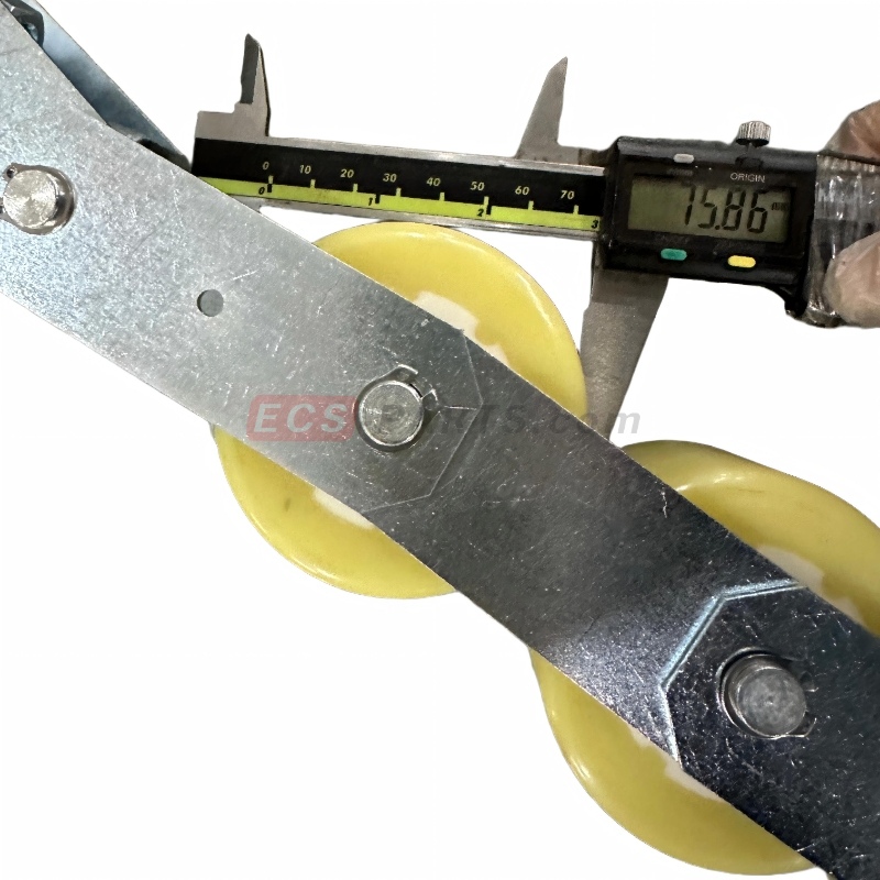 Escalator Handrail Pressure Chain Assembly with Roller 76&lowast;55mm